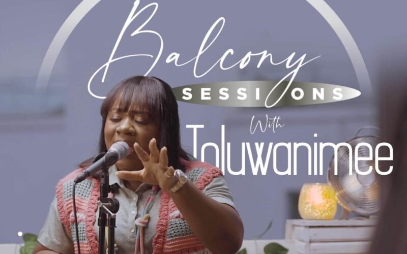 Toluwanimee kicks off Balcony Session with Reckless Love
